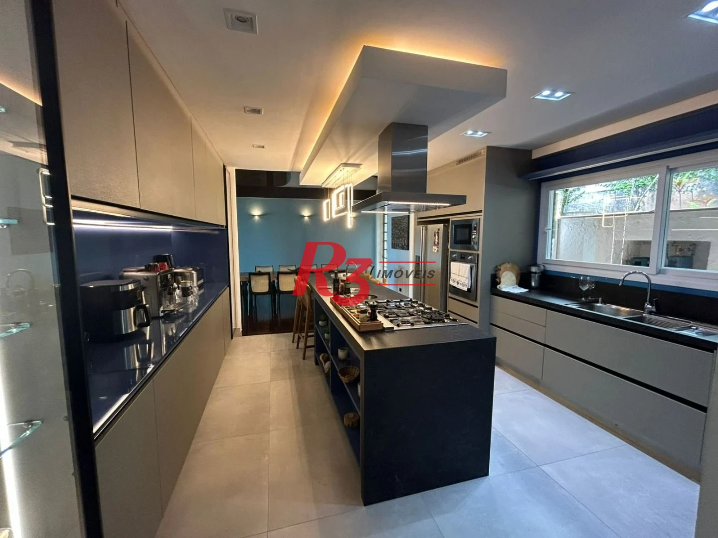 Casa, 792 m² - venda por R$ 7.990.000,00 ou aluguel por R$ 65.800,00/mês - Marapé - Santos/SP