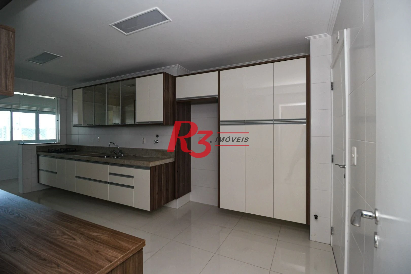 Apartamento com 3 dormitórios à venda, 151 m² por R$ 3.400.000,00 - Aparecida - Santos/SP