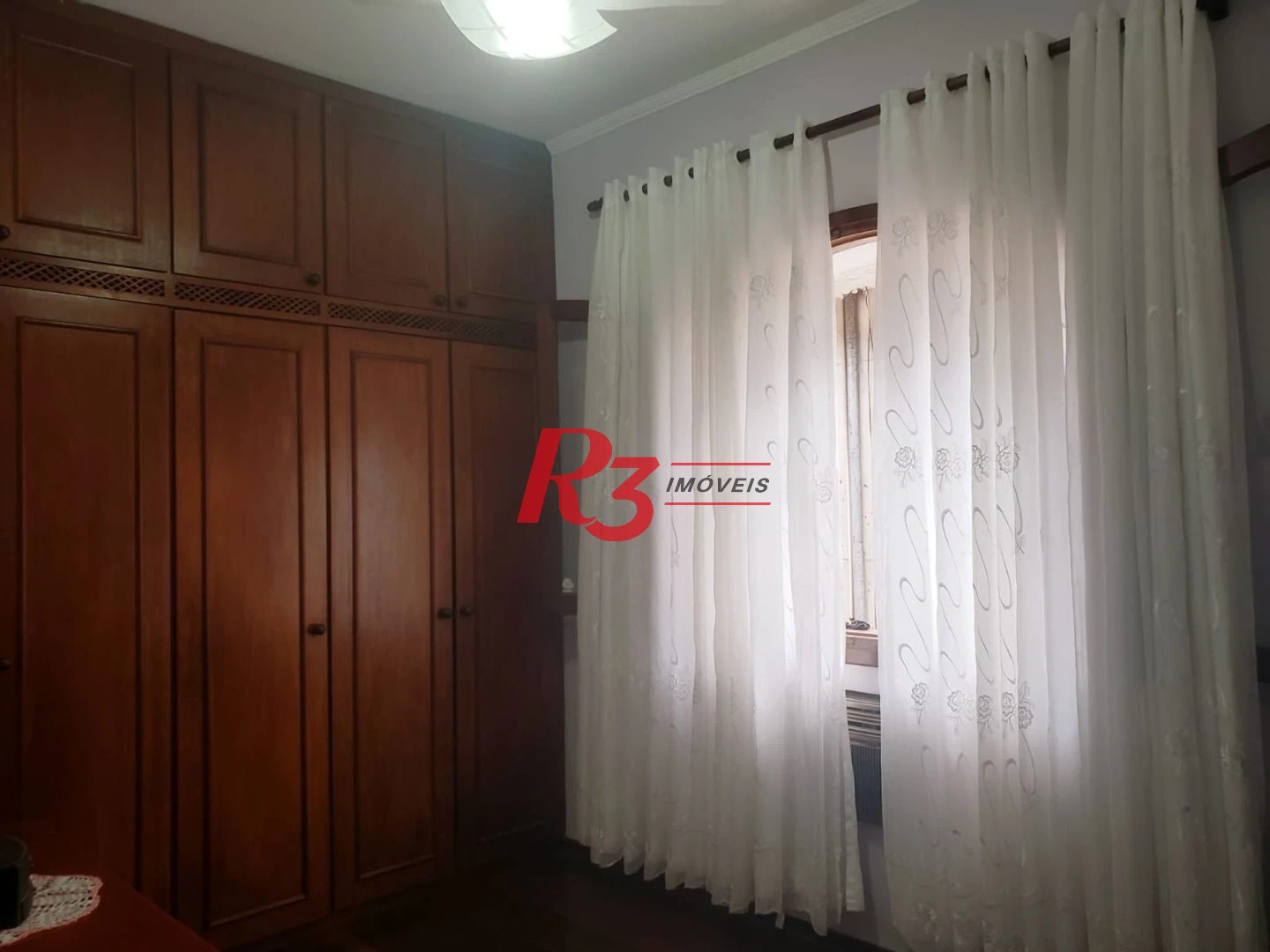 Sobrado, 380 m² - venda por R$ 3.000.000,00 ou aluguel por R$ 20.860,00/mês - Embaré - Santos/SP