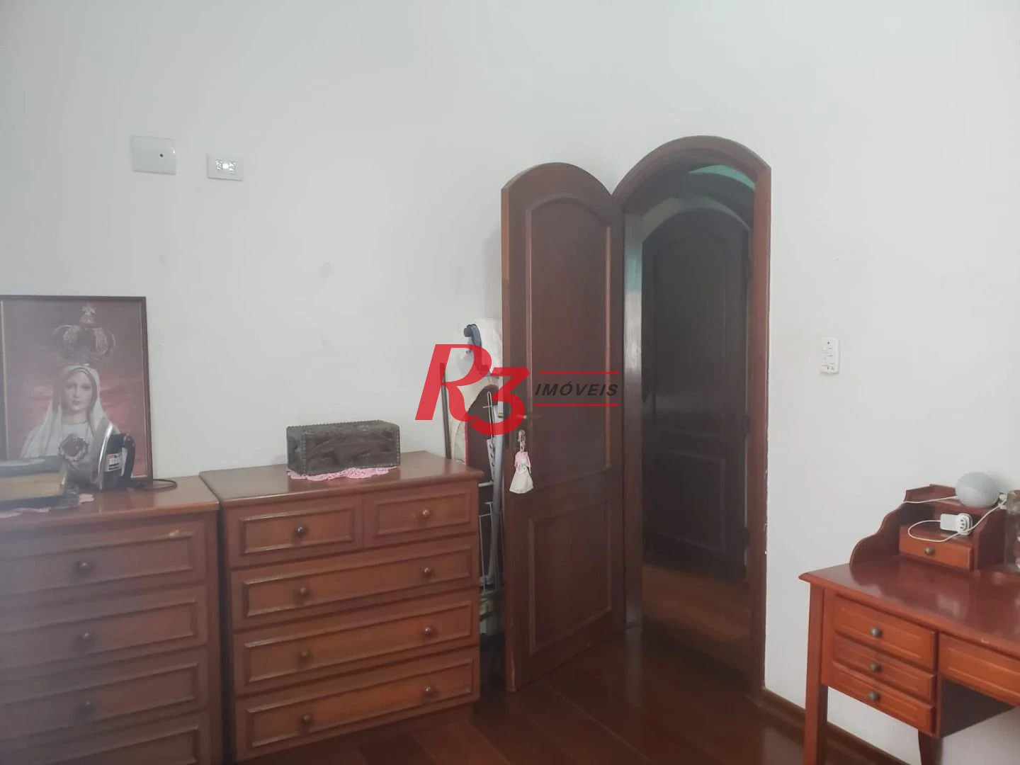 Sobrado, 380 m² - venda por R$ 3.000.000,00 ou aluguel por R$ 20.860,00/mês - Embaré - Santos/SP