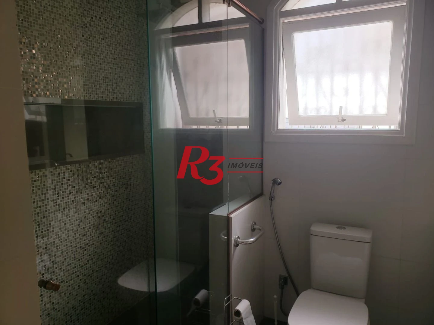 Sobrado, 380 m² - venda por R$ 3.000.000,00 ou aluguel por R$ 20.860,00/mês - Embaré - Santos/SP