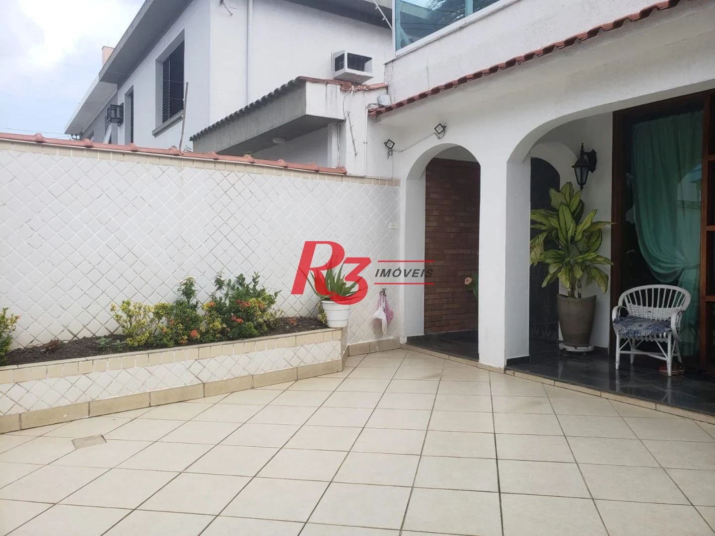 Sobrado, 380 m² - venda por R$ 3.000.000,00 ou aluguel por R$ 20.860,00/mês - Embaré - Santos/SP