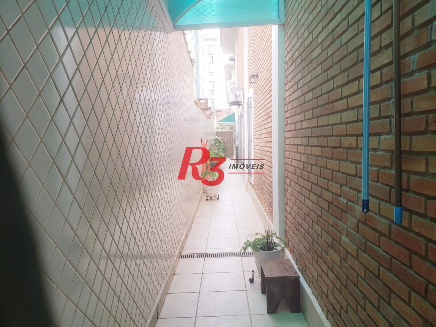 Sobrado, 380 m² - venda por R$ 3.000.000,00 ou aluguel por R$ 20.860,00/mês - Embaré - Santos/SP