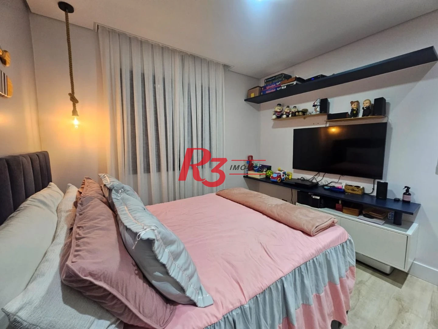 Apartamento com 3 dormitórios à venda, 120 m² por R$ 1.790.000,00 - Pompéia - Santos/SP