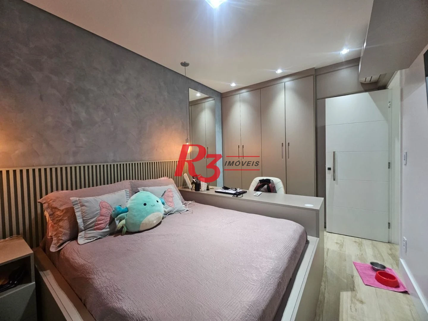 Apartamento com 3 dormitórios à venda, 120 m² por R$ 1.790.000,00 - Pompéia - Santos/SP