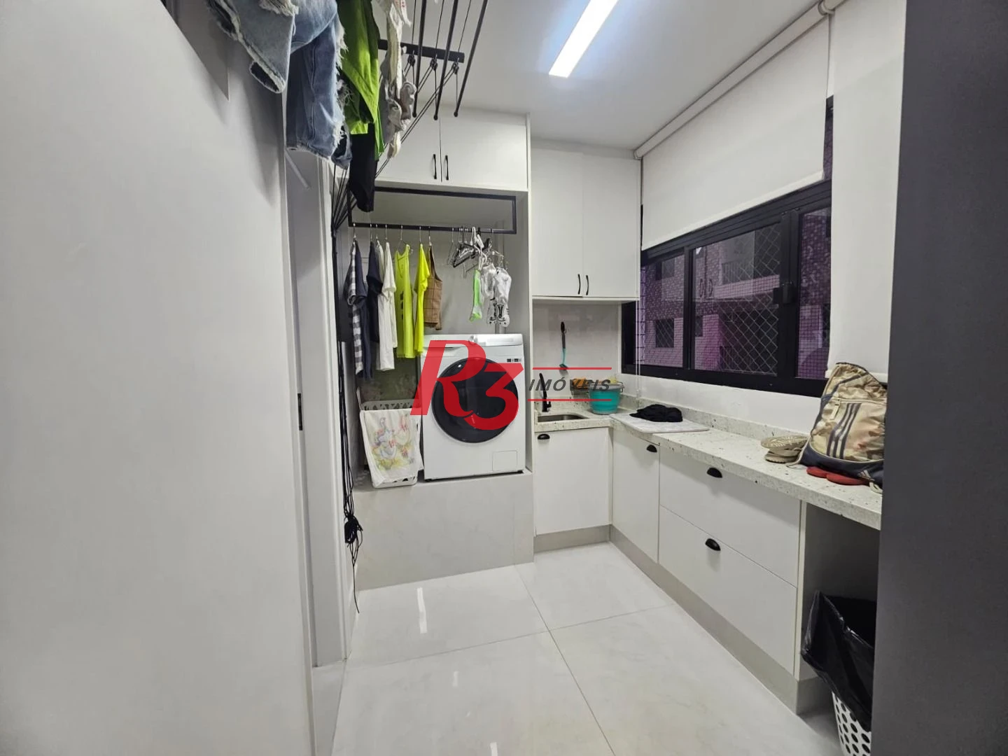 Apartamento com 3 dormitórios à venda, 120 m² por R$ 1.790.000,00 - Pompéia - Santos/SP