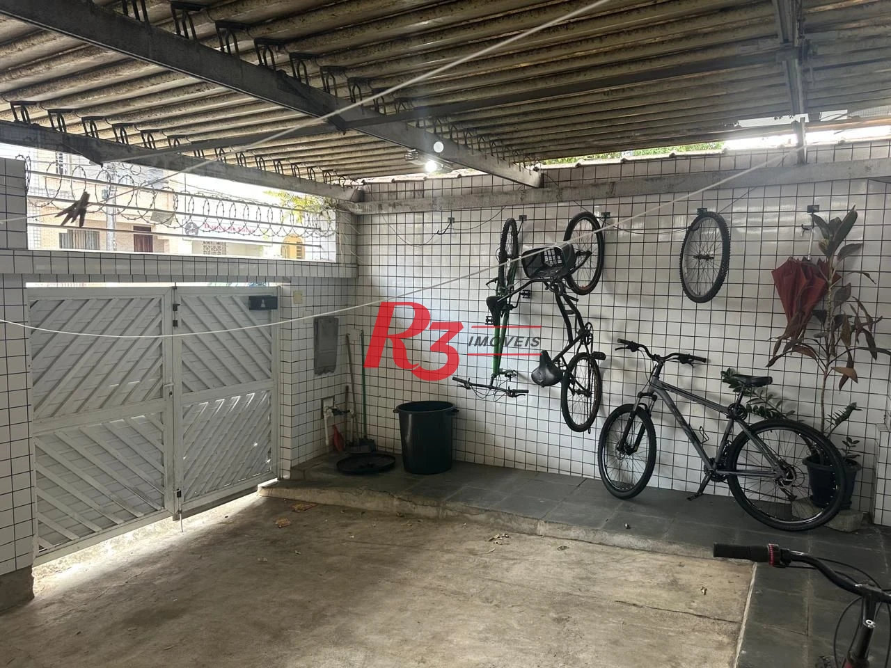 Casa com 6 dormitórios, 223 m² - venda por R$ 900.000,00 ou aluguel por R$ 9.910,60/mês - Vila Matias - Santos/SP