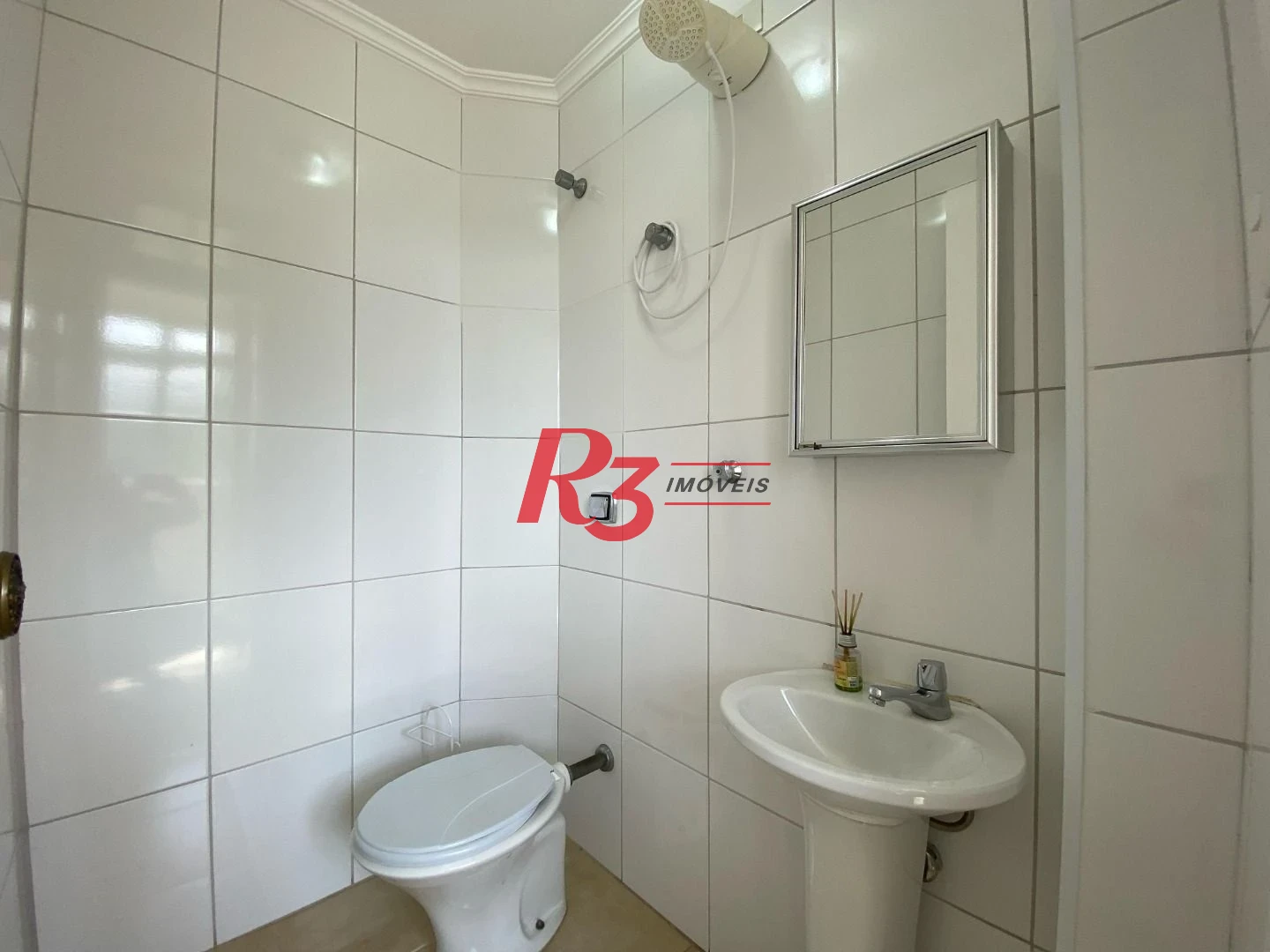 Apartamento com 2 dormitórios à venda, 95 m² por R$ 715.000,00 - Boqueirão - Santos/SP