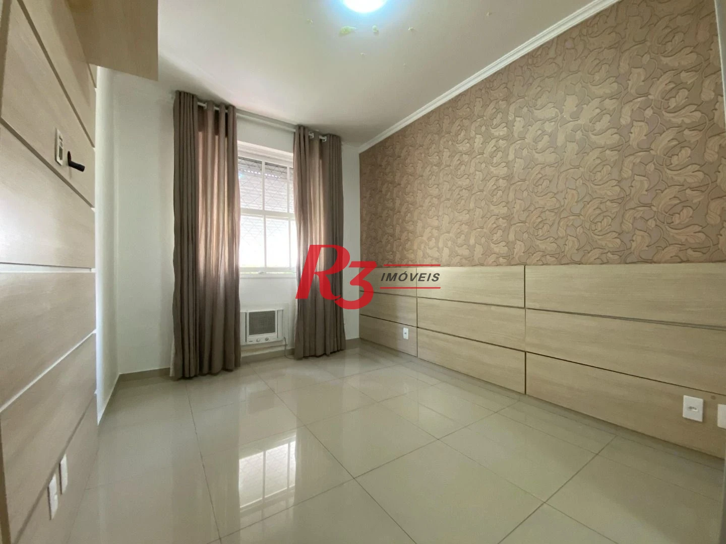 Apartamento com 2 dormitórios à venda, 95 m² por R$ 715.000,00 - Boqueirão - Santos/SP