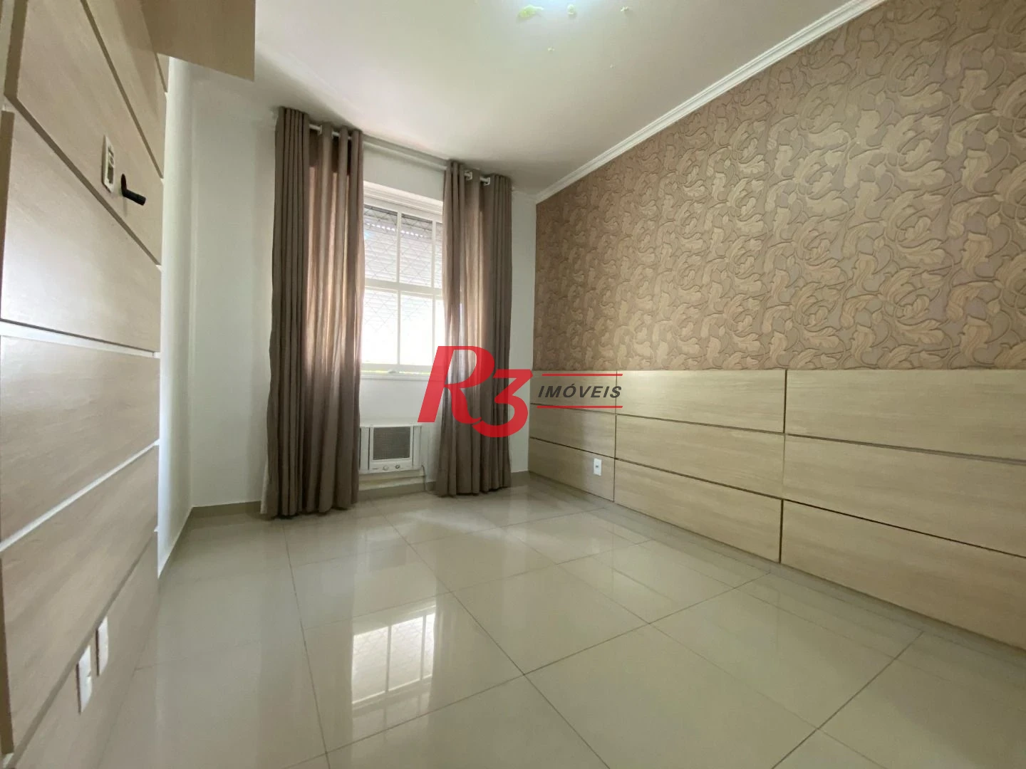 Apartamento com 2 dormitórios à venda, 95 m² por R$ 715.000,00 - Boqueirão - Santos/SP