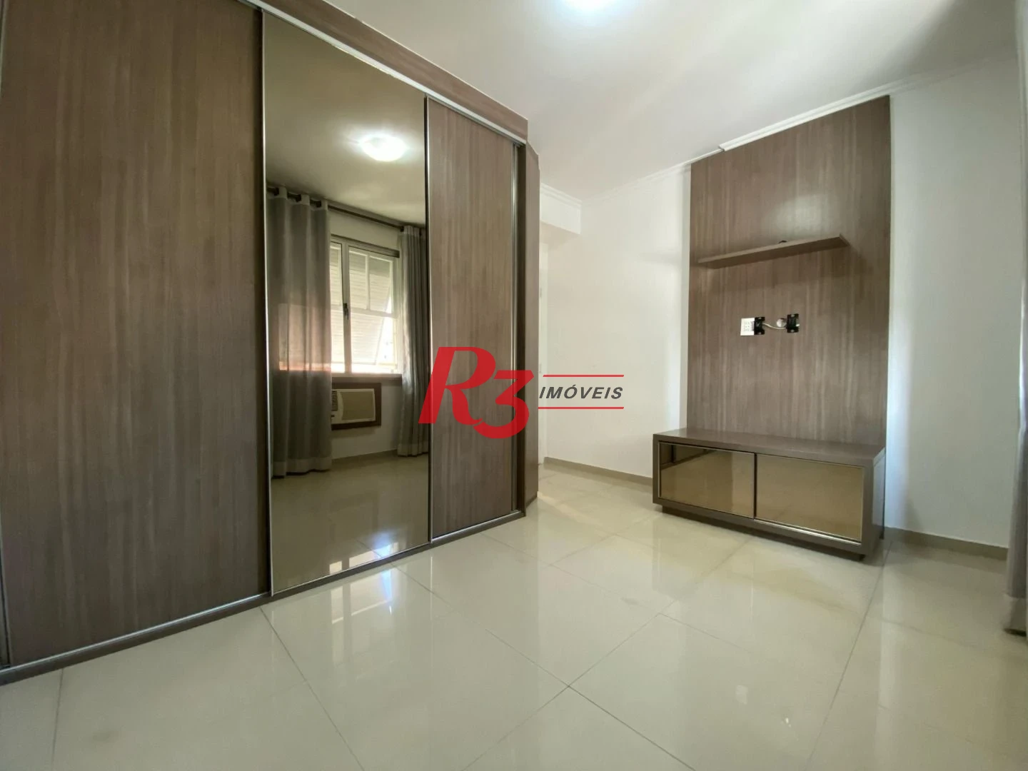 Apartamento com 2 dormitórios à venda, 95 m² por R$ 715.000,00 - Boqueirão - Santos/SP