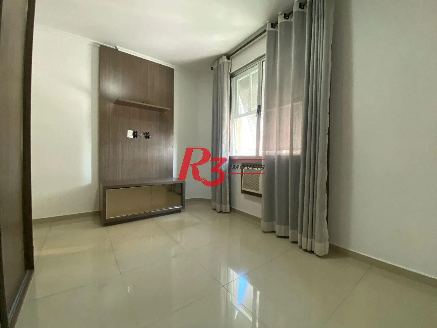 Apartamento com 2 dormitórios à venda, 95 m² por R$ 715.000,00 - Boqueirão - Santos/SP