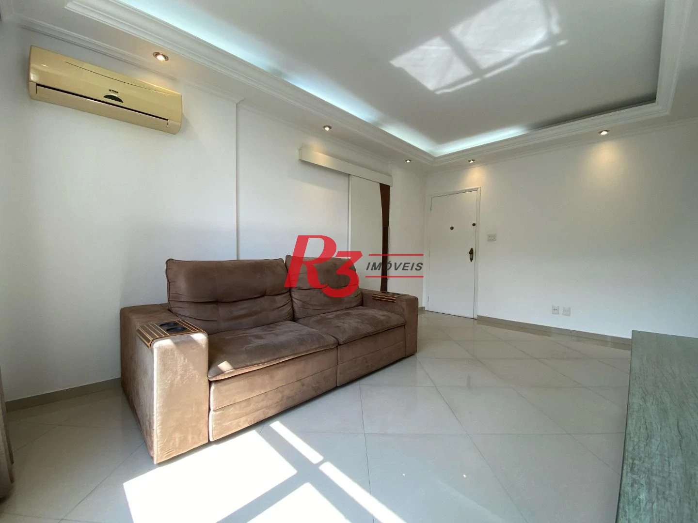 Apartamento com 2 dormitórios à venda, 95 m² por R$ 715.000,00 - Boqueirão - Santos/SP