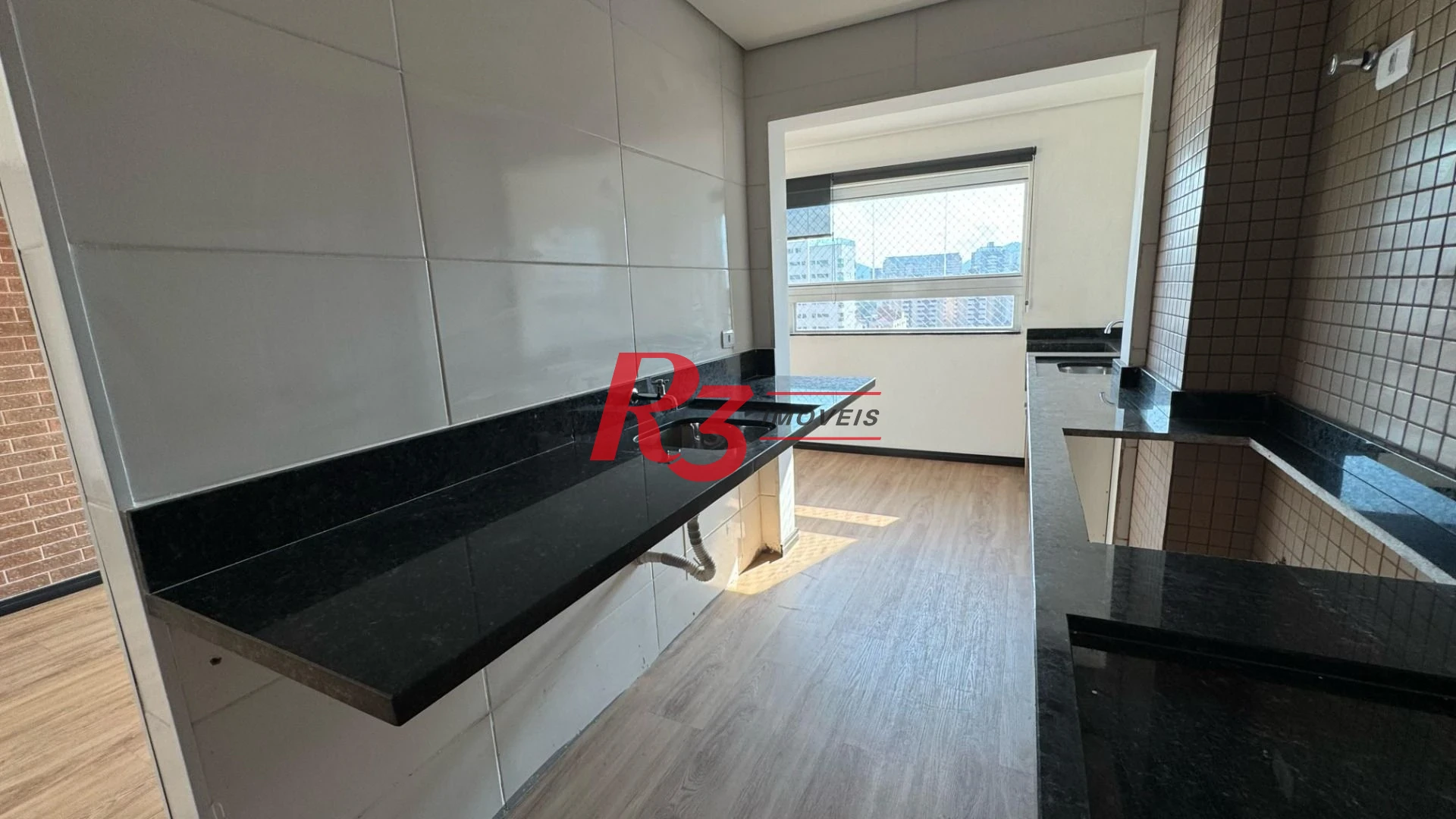 Apartamento com 2 dormitórios para alugar, 65 m² por R$ 4.000,00/mês - Macuco - Santos/SP