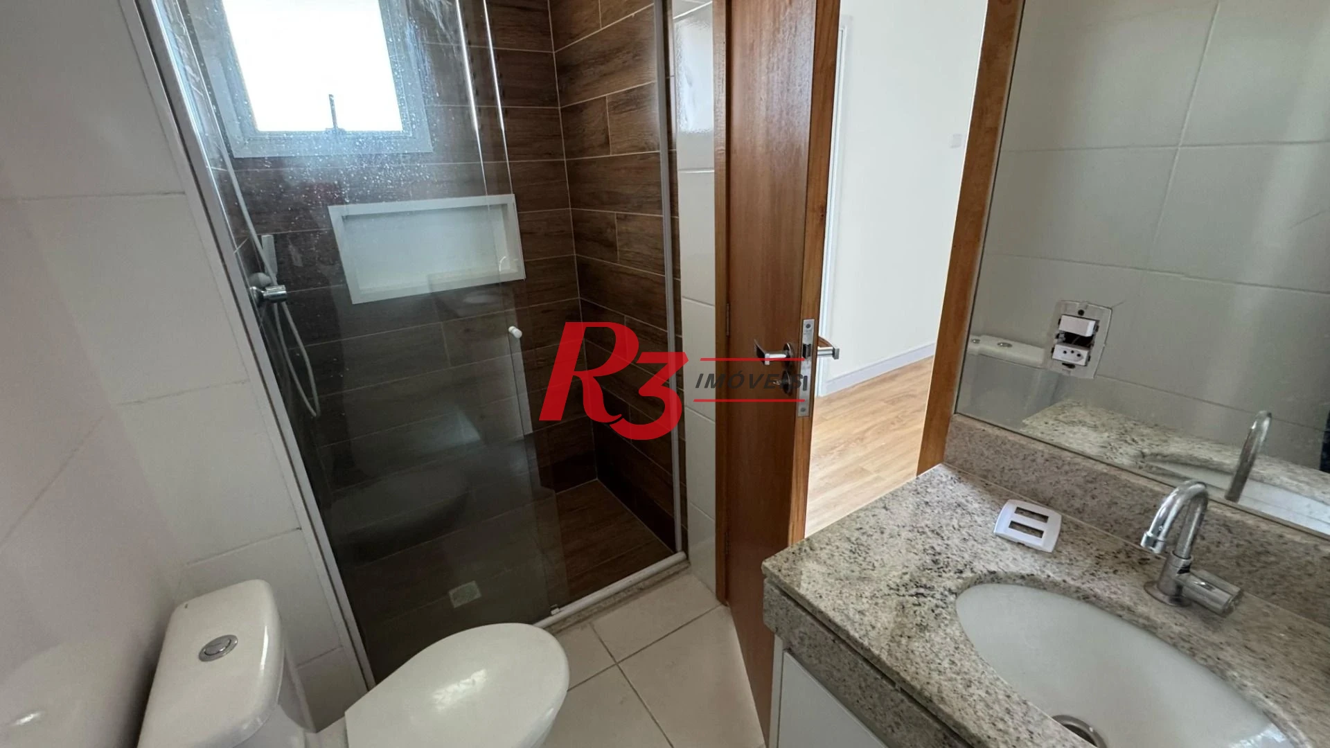 Apartamento com 2 dormitórios para alugar, 65 m² por R$ 4.000,00/mês - Macuco - Santos/SP