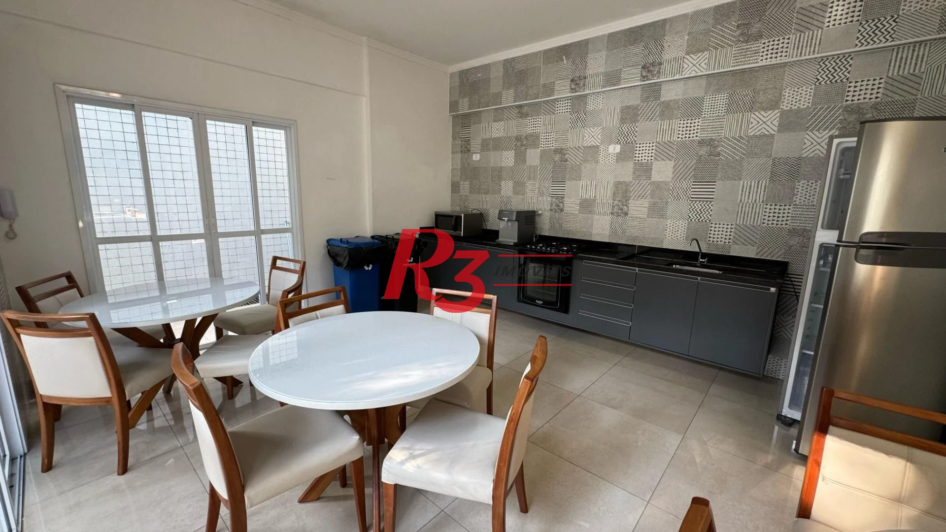 Apartamento com 2 dormitórios para alugar, 65 m² por R$ 4.000,00/mês - Macuco - Santos/SP