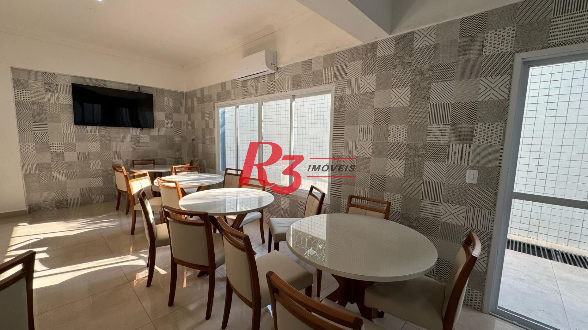 Apartamento com 2 dormitórios para alugar, 65 m² por R$ 4.000,00/mês - Macuco - Santos/SP
