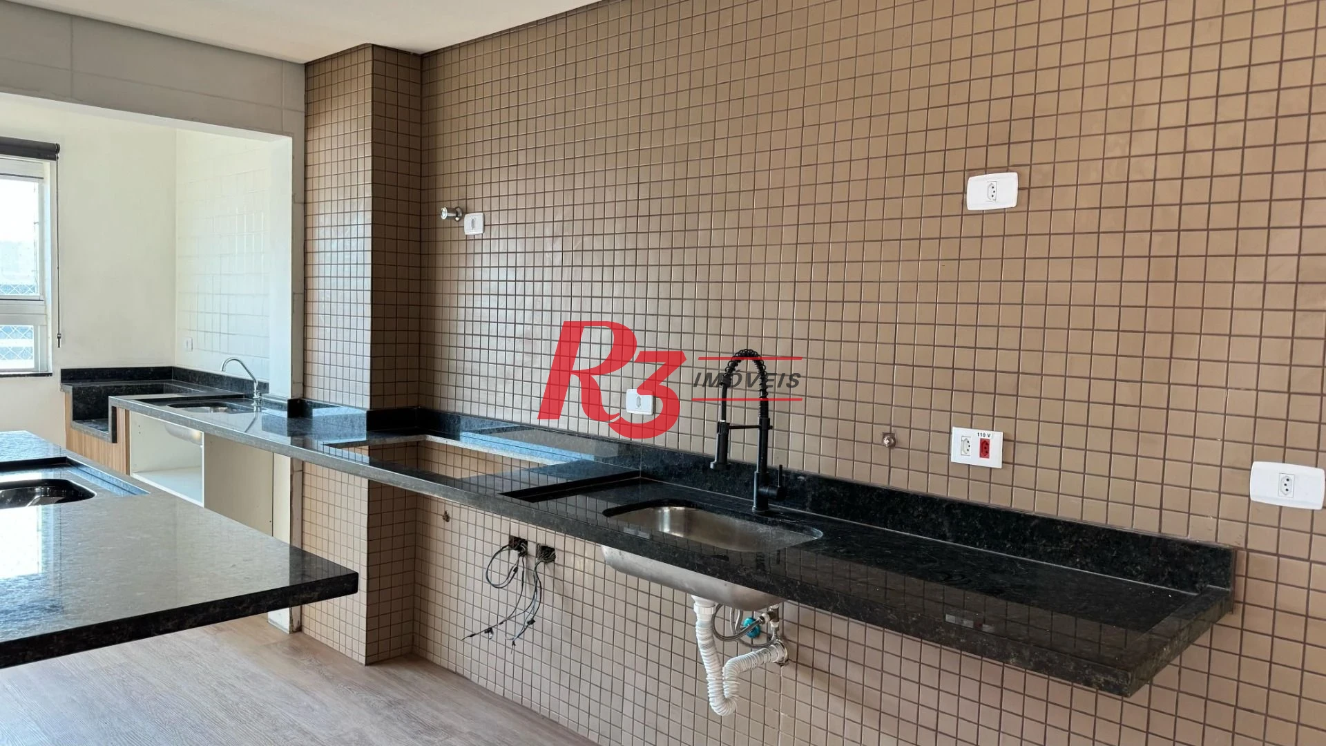 Apartamento com 2 dormitórios para alugar, 65 m² por R$ 4.000,00/mês - Macuco - Santos/SP