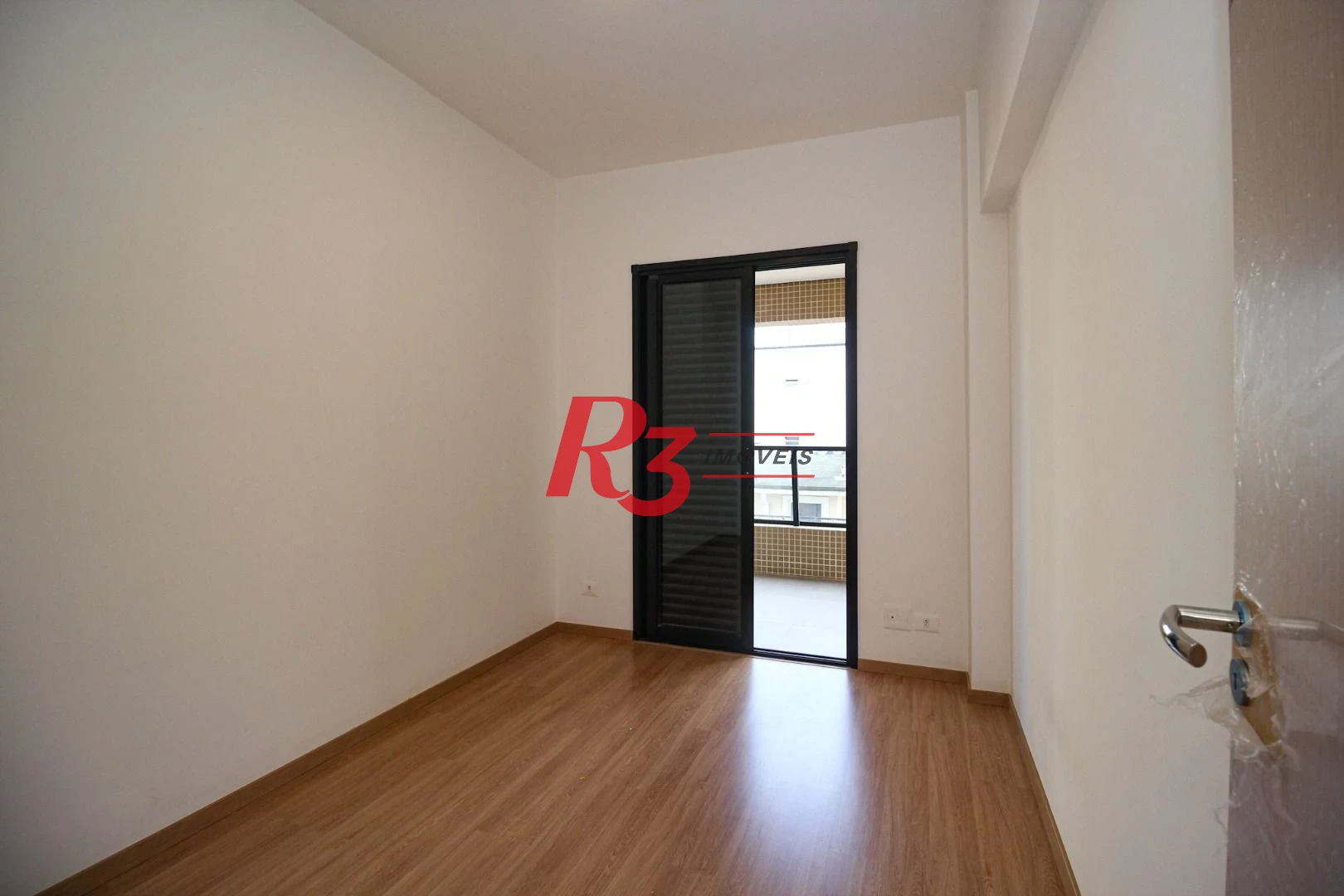 Apartamento com 2 dormitórios à venda, 75 m² por R$ 950.000,00 - José Menino - Santos/SP