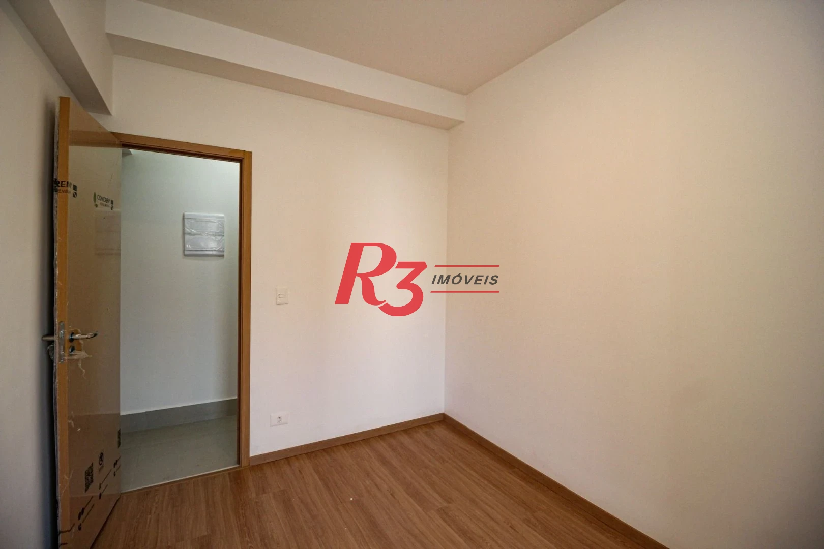 Apartamento com 2 dormitórios à venda, 75 m² por R$ 950.000,00 - José Menino - Santos/SP