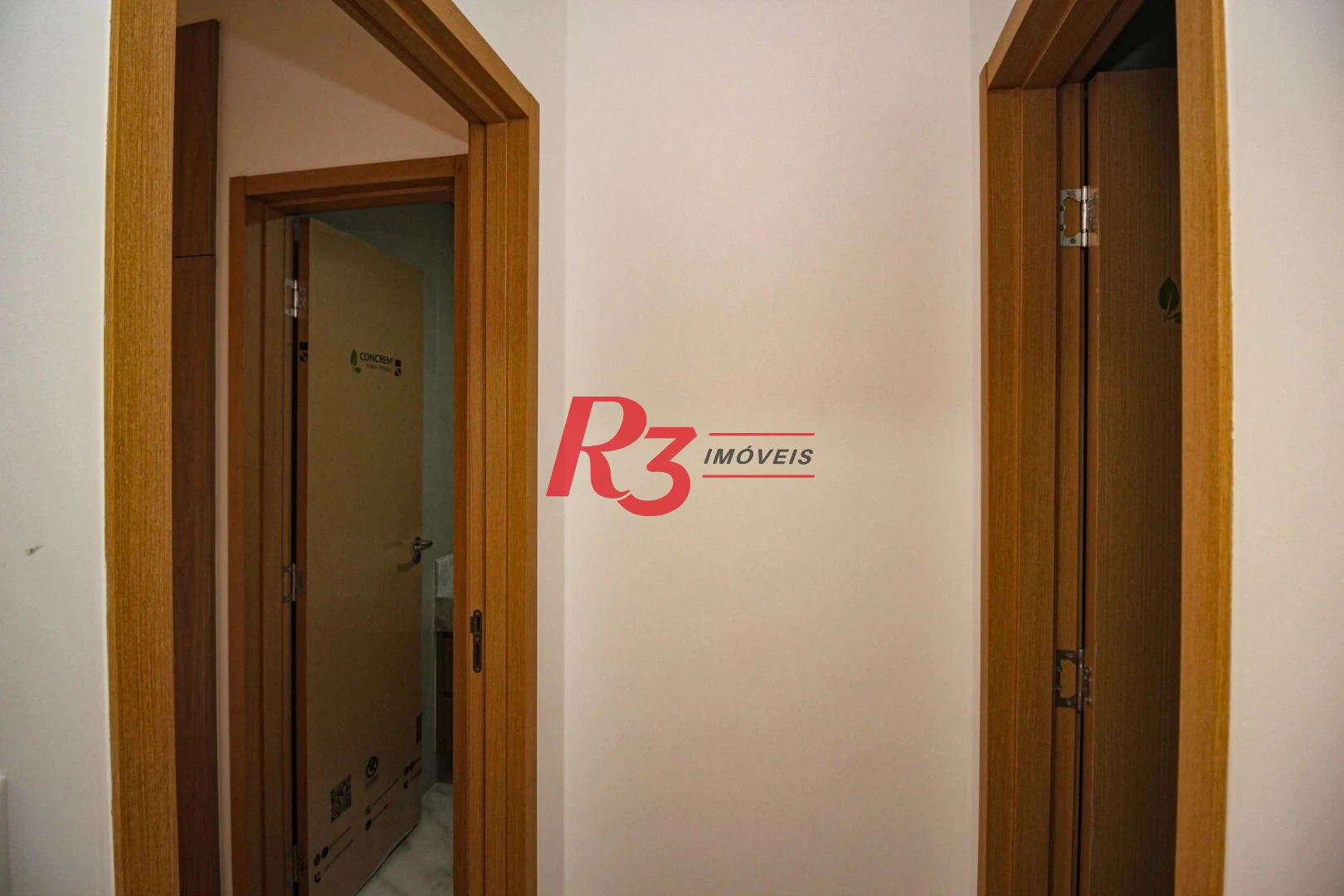 Apartamento com 2 dormitórios à venda, 75 m² por R$ 950.000,00 - José Menino - Santos/SP