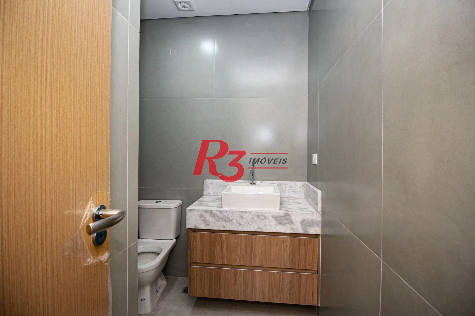 Apartamento com 2 dormitórios à venda, 75 m² por R$ 950.000,00 - José Menino - Santos/SP