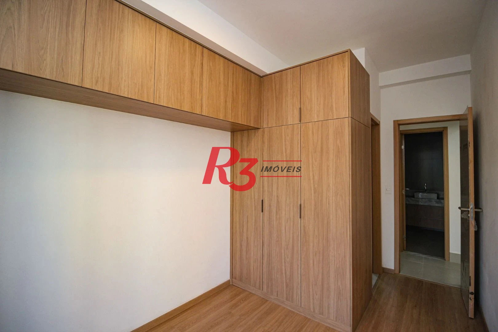 Apartamento com 2 dormitórios à venda, 75 m² por R$ 950.000,00 - José Menino - Santos/SP