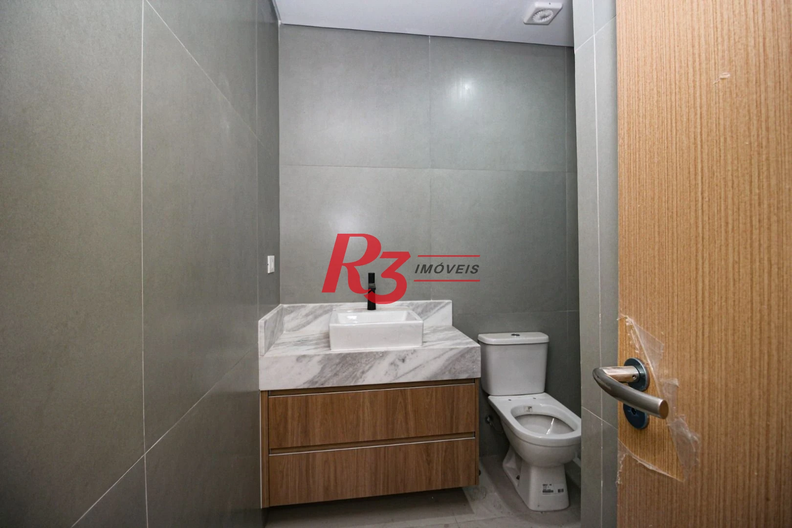 Apartamento com 2 dormitórios à venda, 75 m² por R$ 980.000,00 - José Menino - Santos/SP