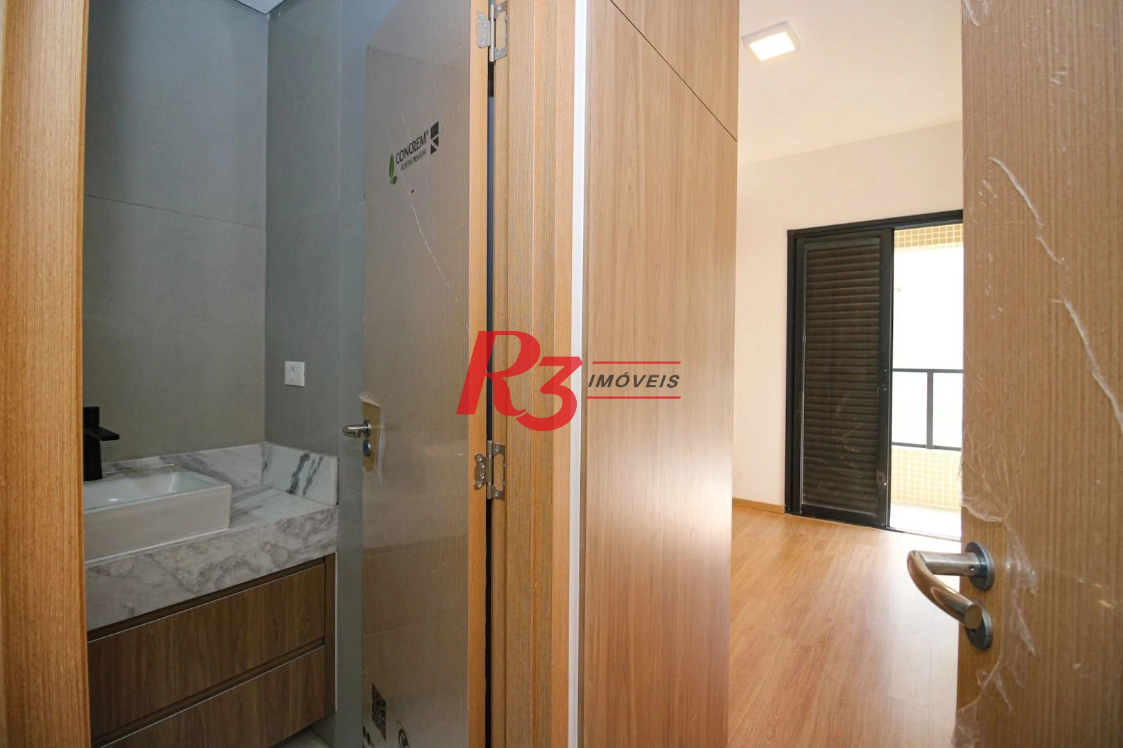 Apartamento com 2 dormitórios à venda, 75 m² por R$ 980.000,00 - José Menino - Santos/SP