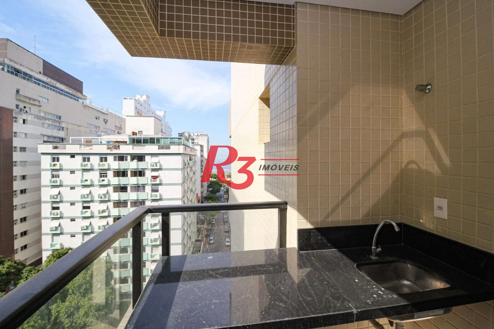Apartamento com 2 dormitórios à venda, 75 m² por R$ 980.000,00 - José Menino - Santos/SP