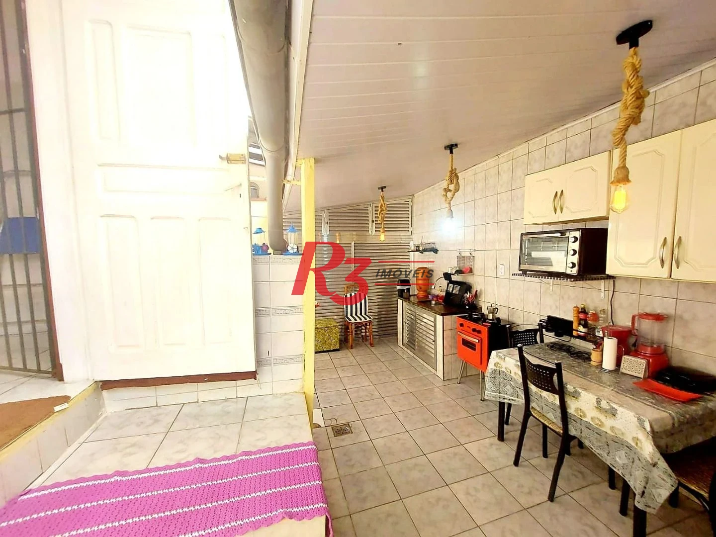 Apartamento com 2 dormitórios à venda, 60 m² por R$ 300.000,00 - Vila Matias - Santos/SP