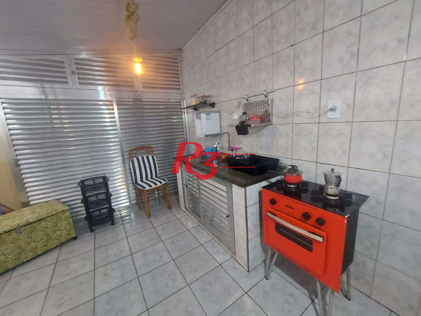 Apartamento com 2 dormitórios à venda, 60 m² por R$ 300.000,00 - Vila Matias - Santos/SP