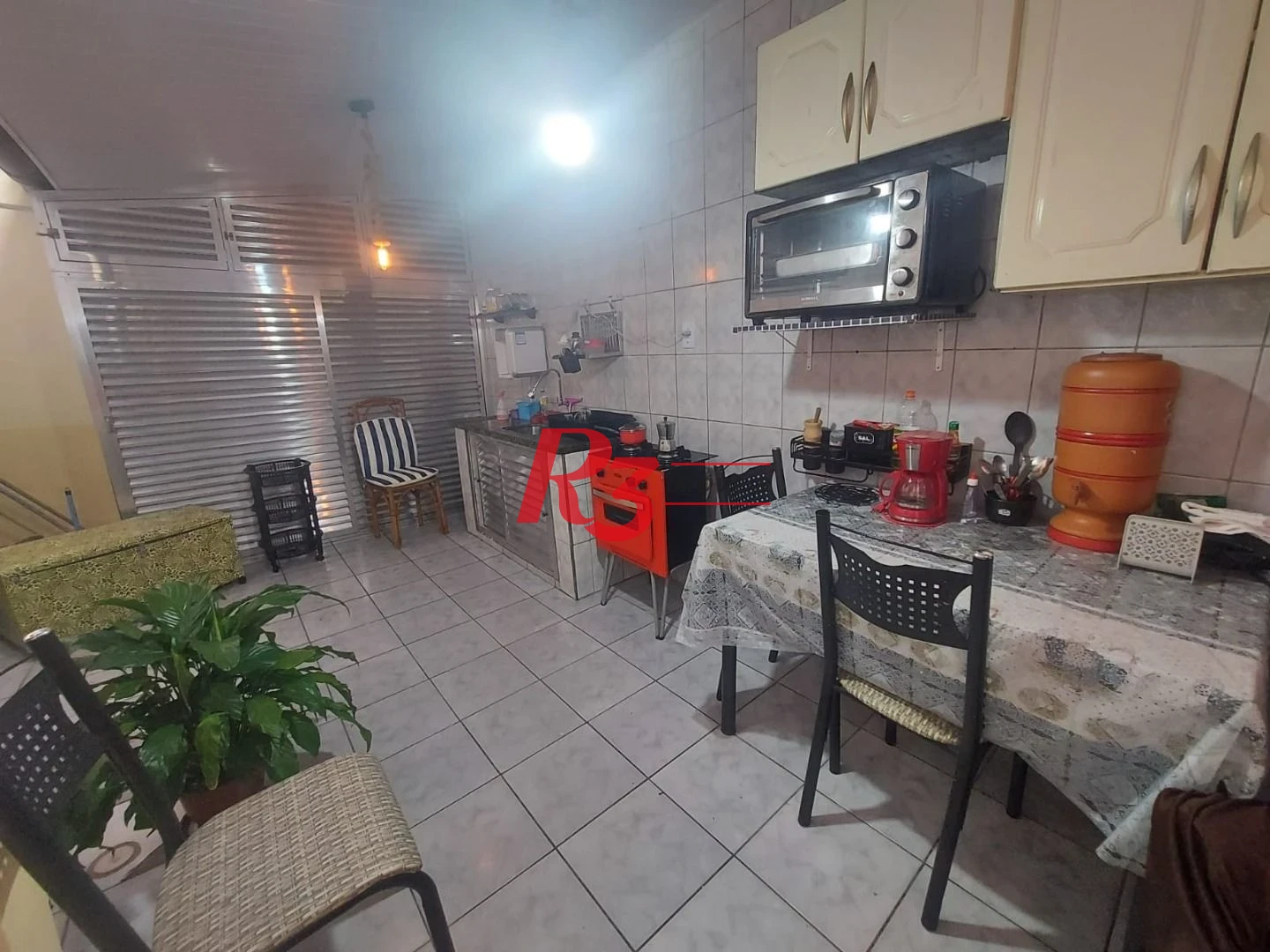 Apartamento com 2 dormitórios à venda, 60 m² por R$ 300.000,00 - Vila Matias - Santos/SP
