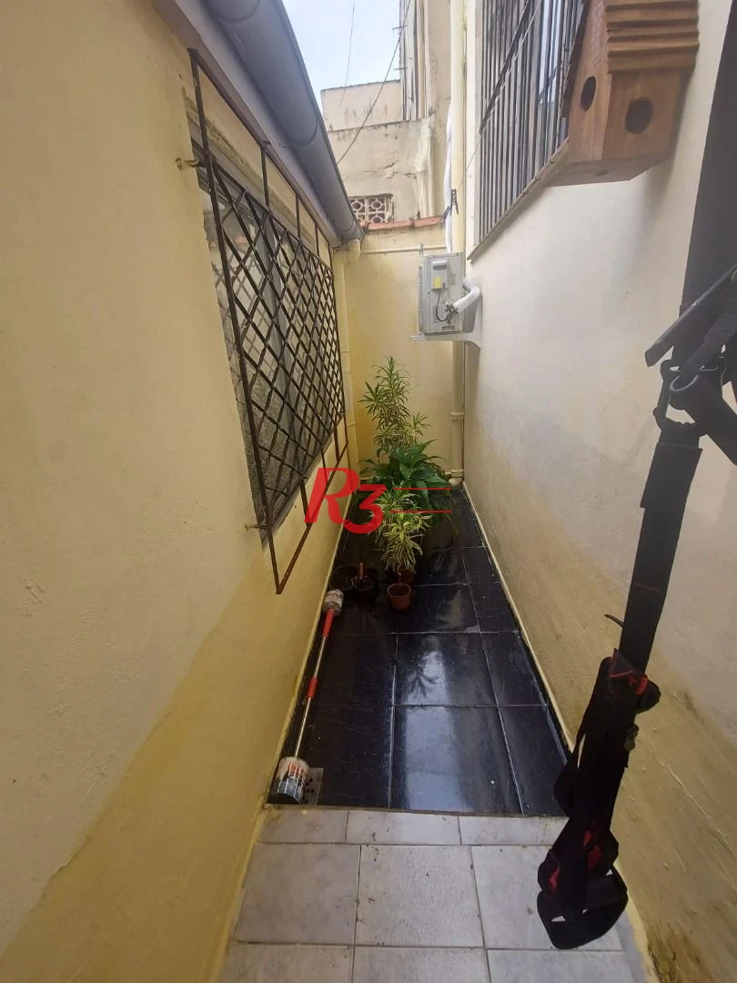 Apartamento com 2 dormitórios à venda, 60 m² por R$ 300.000,00 - Vila Matias - Santos/SP