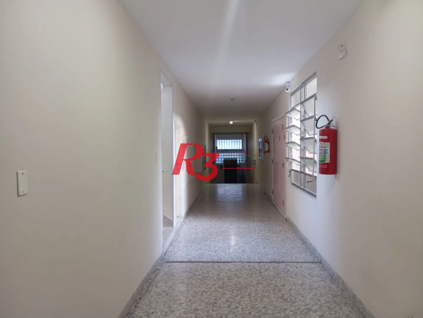 Apartamento com 2 dormitórios à venda, 60 m² por R$ 300.000,00 - Vila Matias - Santos/SP