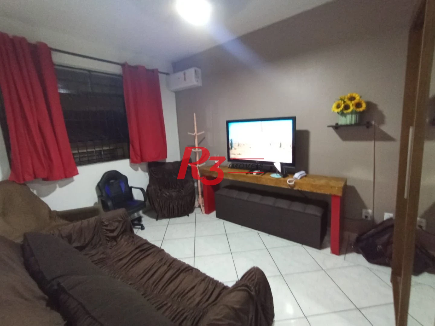 Apartamento com 2 dormitórios à venda, 60 m² por R$ 300.000,00 - Vila Matias - Santos/SP