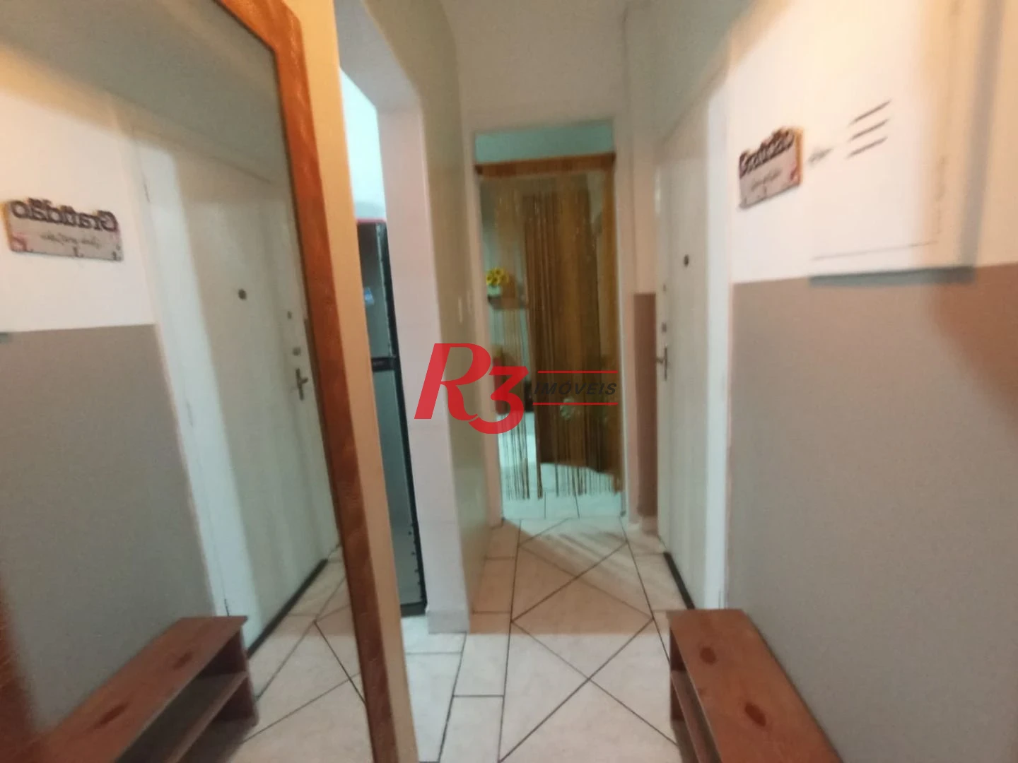 Apartamento com 2 dormitórios à venda, 60 m² por R$ 300.000,00 - Vila Matias - Santos/SP