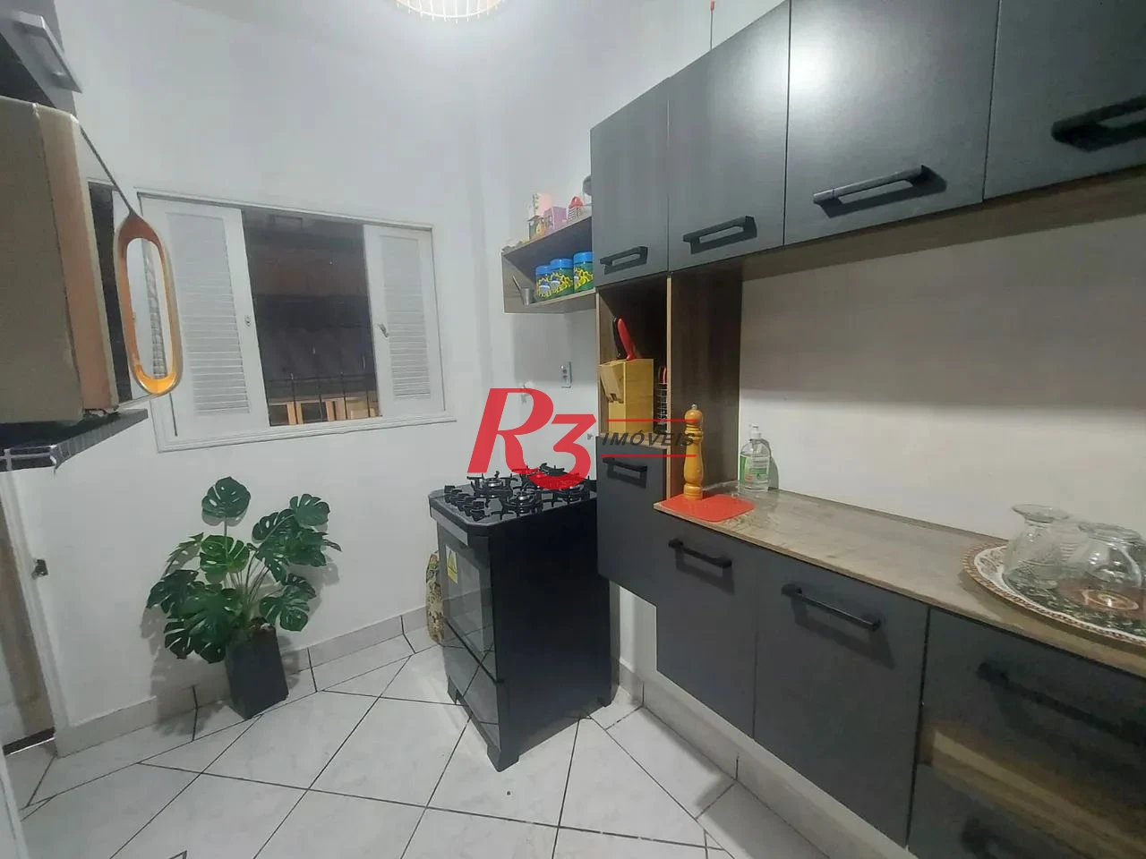 Apartamento com 2 dormitórios para alugar, 60 m² por R$ 2.500,00/mês - Vila Matias - Santos/SP