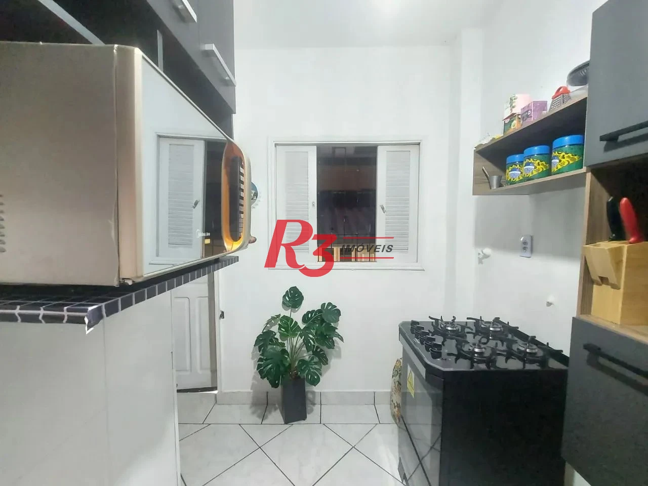 Apartamento com 2 dormitórios para alugar, 60 m² por R$ 2.500,00/mês - Vila Matias - Santos/SP