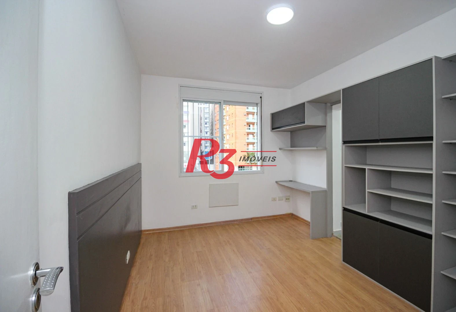 Apartamento com 3 dormitórios à venda, 179 m² por R$ 1.300.000,00 - José Menino - Santos/SP