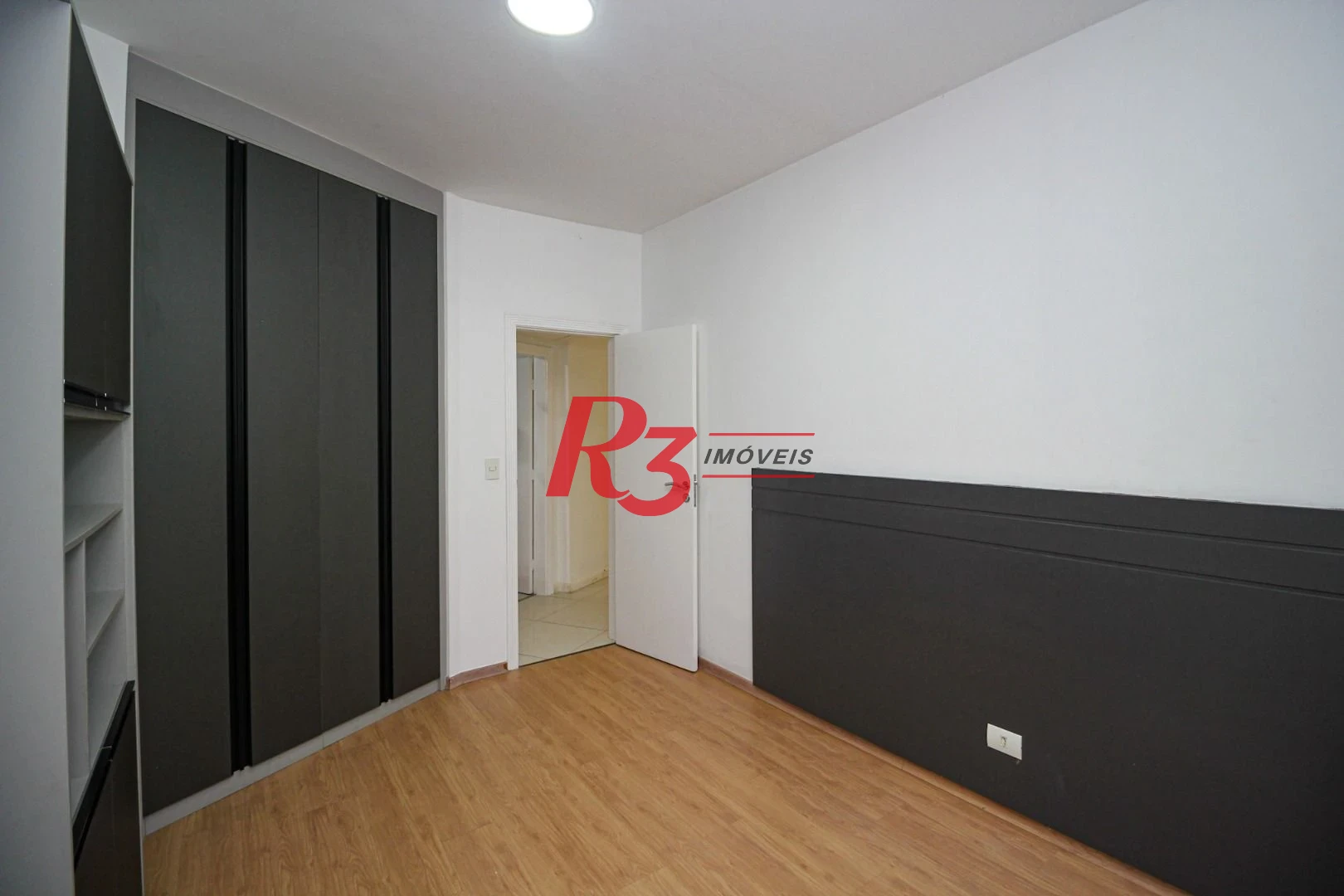 Apartamento com 3 dormitórios à venda, 179 m² por R$ 1.300.000,00 - José Menino - Santos/SP