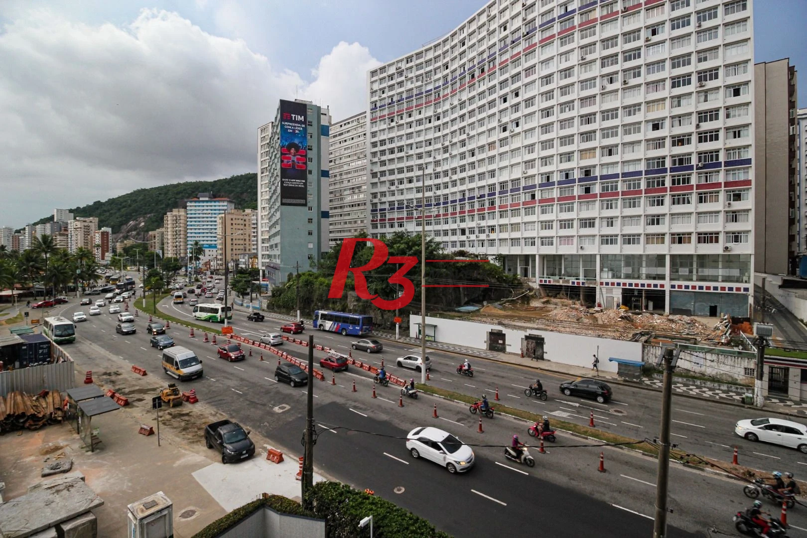 Apartamento com 3 dormitórios à venda, 179 m² por R$ 1.300.000,00 - José Menino - Santos/SP