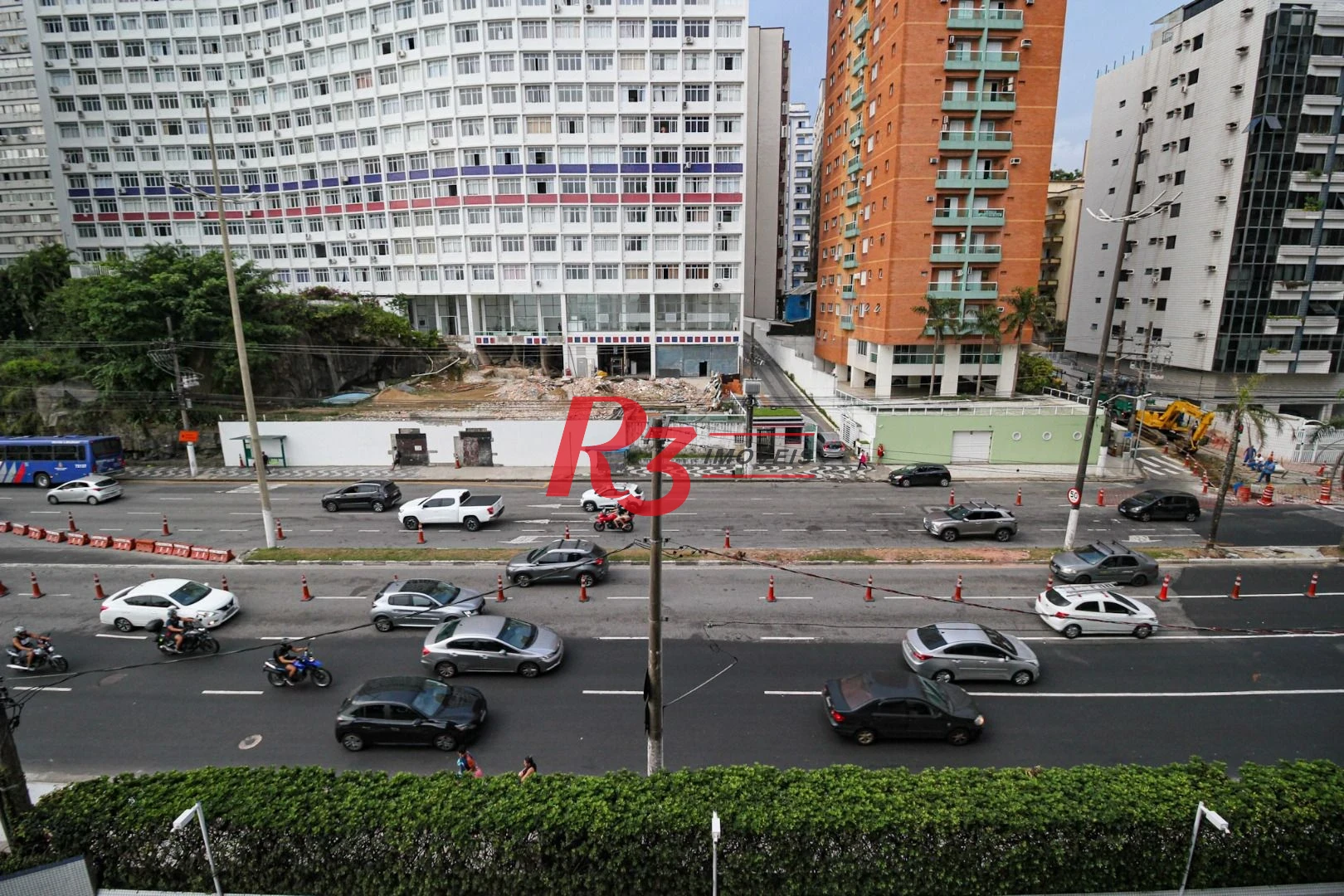 Apartamento com 3 dormitórios à venda, 179 m² por R$ 1.300.000,00 - José Menino - Santos/SP