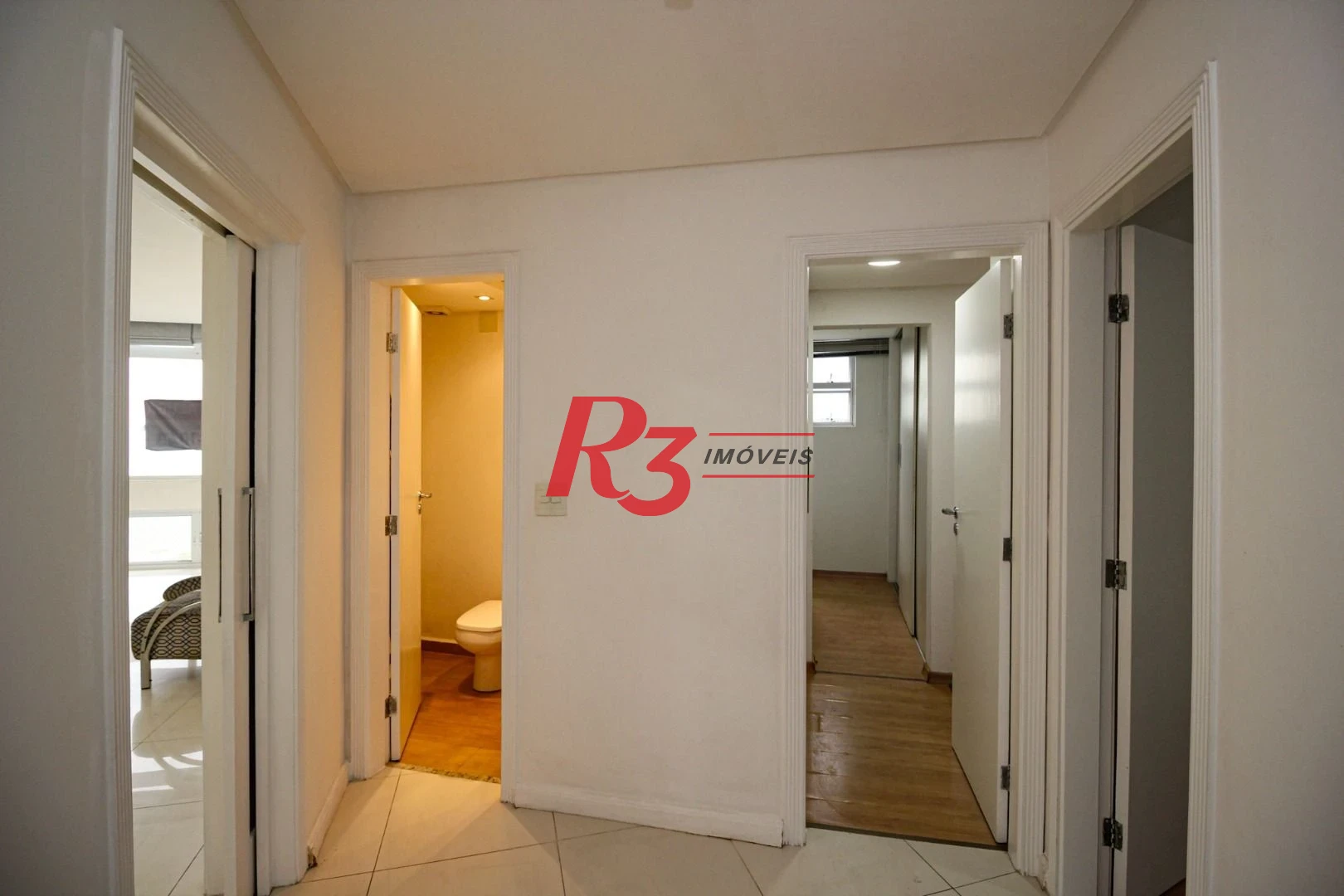 Apartamento com 3 dormitórios à venda, 179 m² por R$ 1.300.000,00 - José Menino - Santos/SP