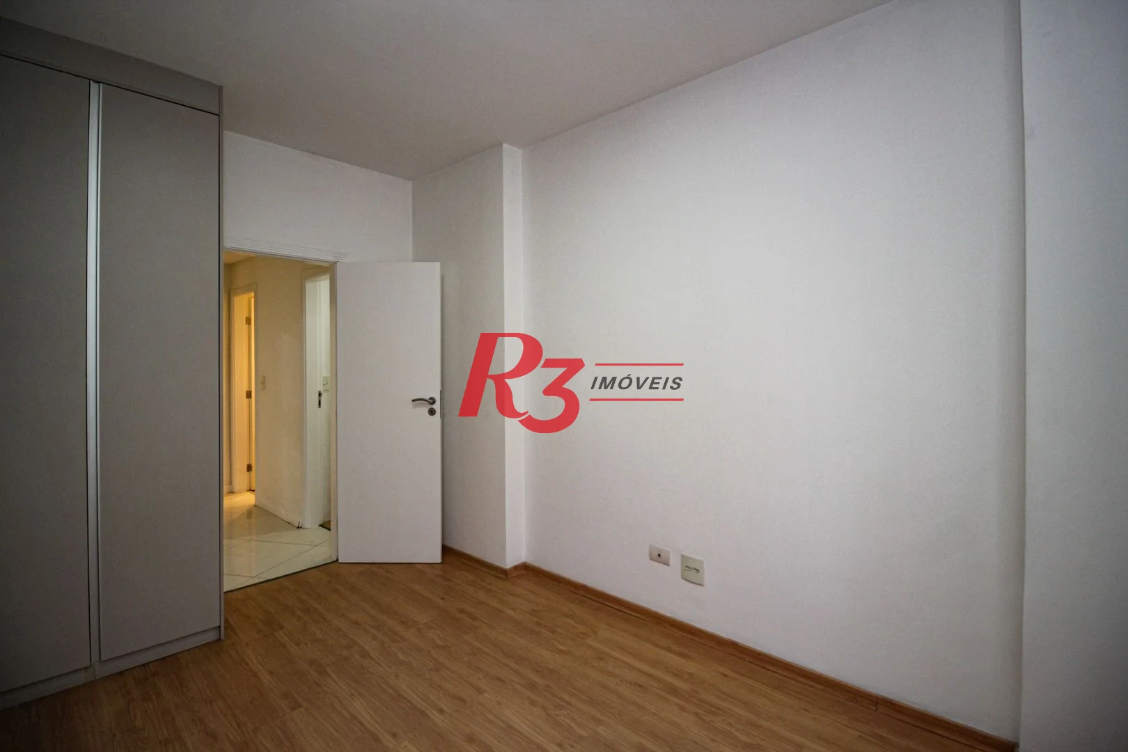 Apartamento com 3 dormitórios à venda, 179 m² por R$ 1.300.000,00 - José Menino - Santos/SP