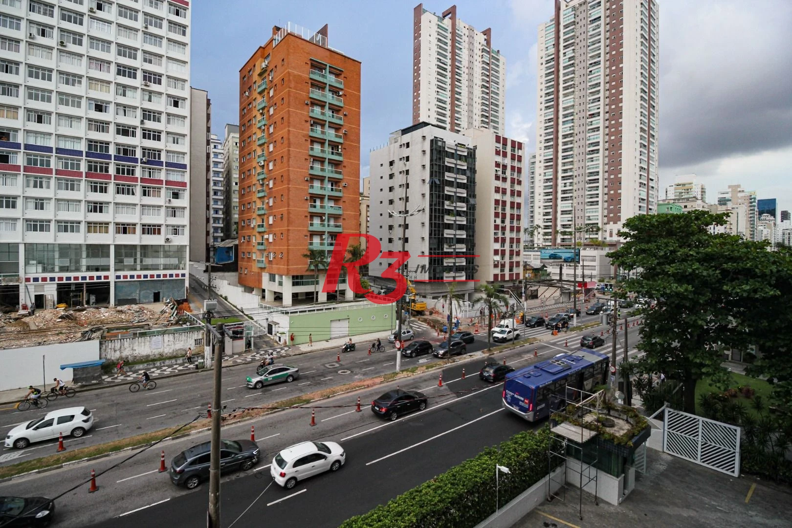 Apartamento com 3 dormitórios à venda, 179 m² por R$ 1.300.000,00 - José Menino - Santos/SP