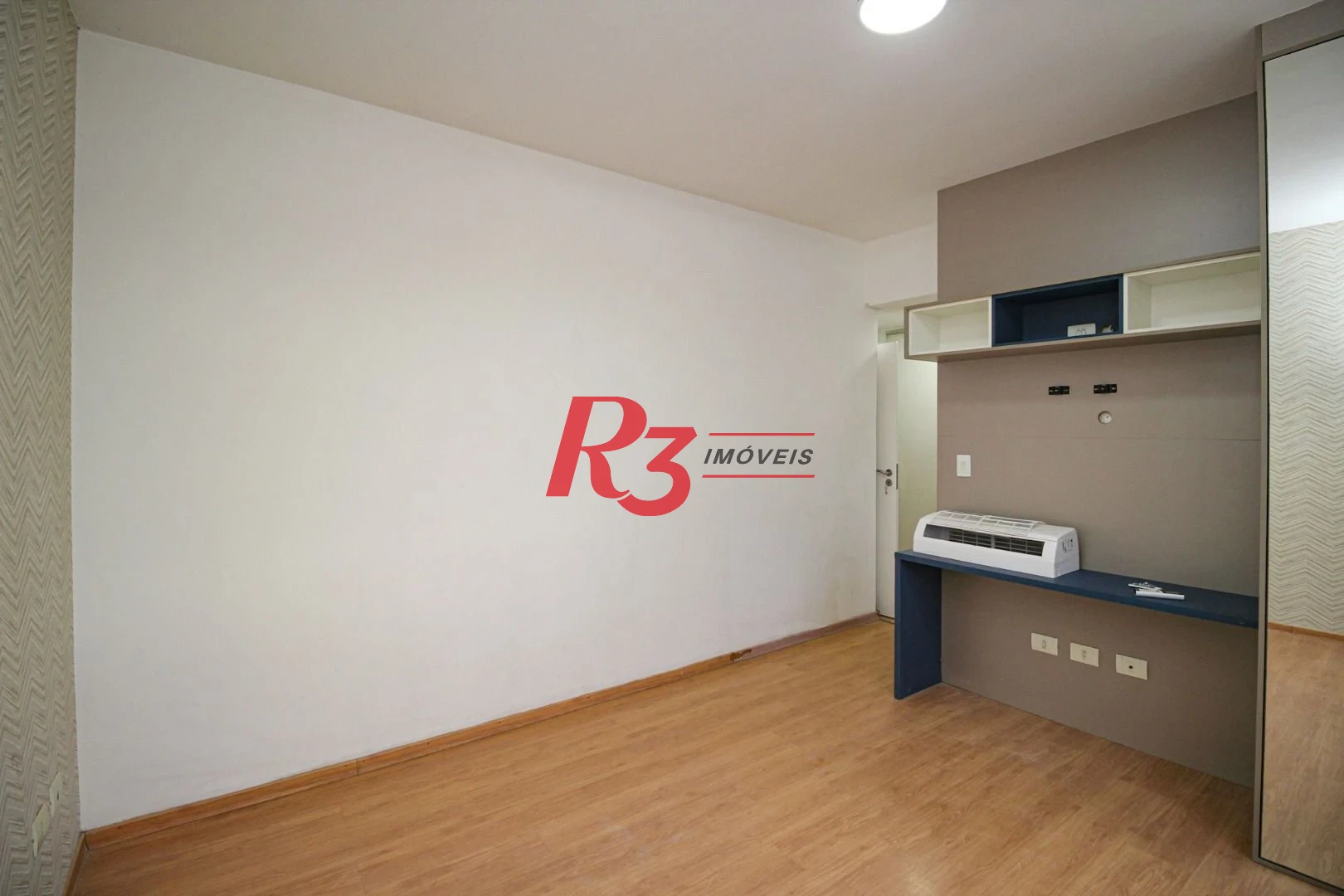 Apartamento com 3 dormitórios à venda, 179 m² por R$ 1.300.000,00 - José Menino - Santos/SP