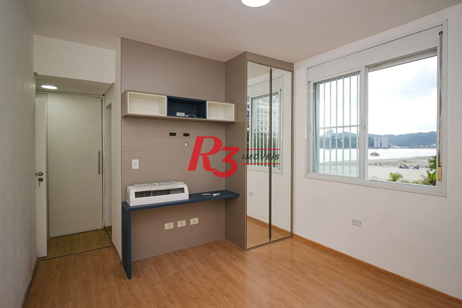 Apartamento com 3 dormitórios à venda, 179 m² por R$ 1.300.000,00 - José Menino - Santos/SP
