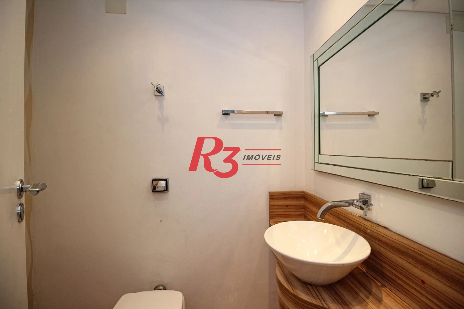 Apartamento com 3 dormitórios à venda, 179 m² por R$ 1.300.000,00 - José Menino - Santos/SP