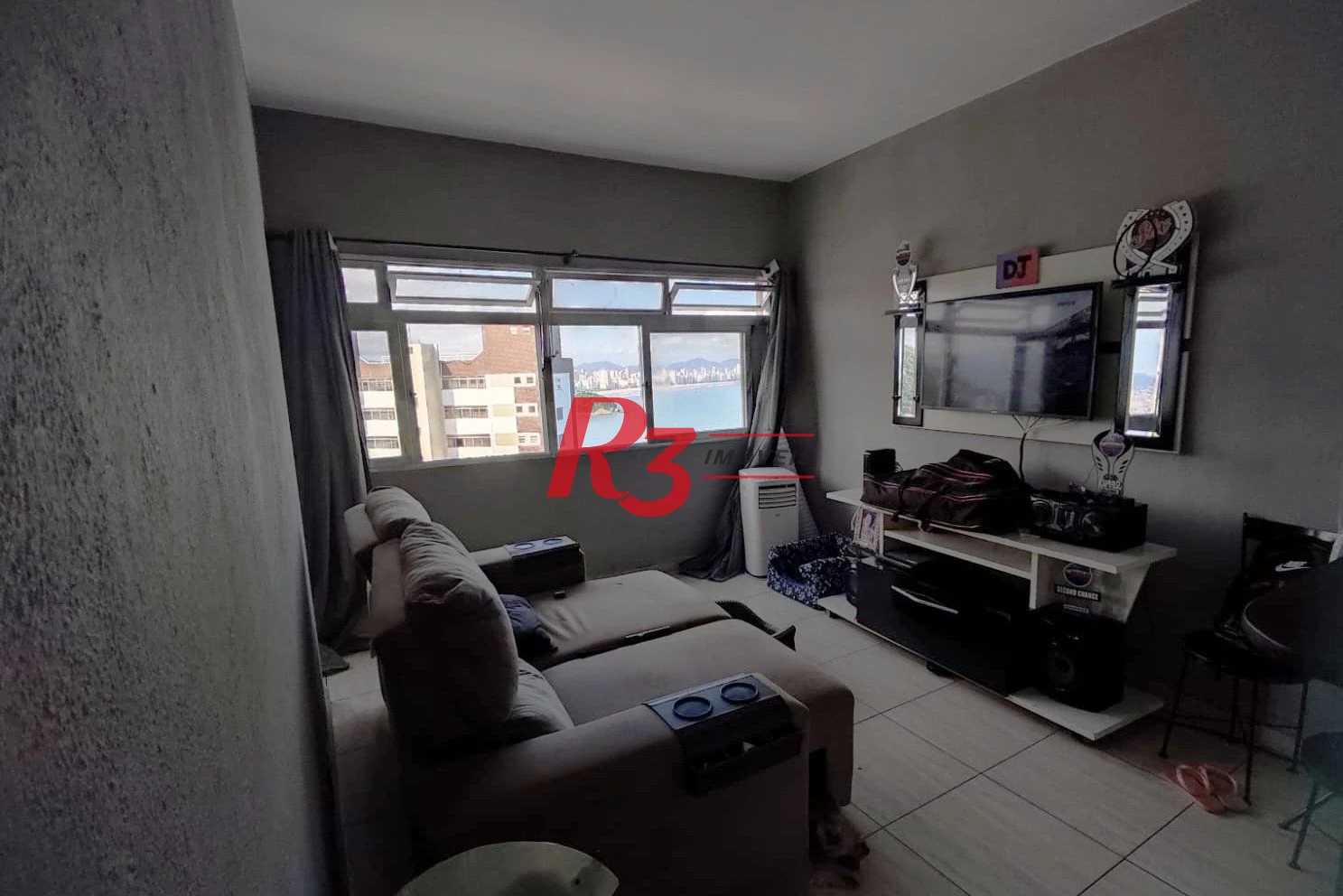 Apartamento com 1 dormitório à venda, 35 m² por R$ 299.999,00 - Ilha Porchat - São Vicente/SP